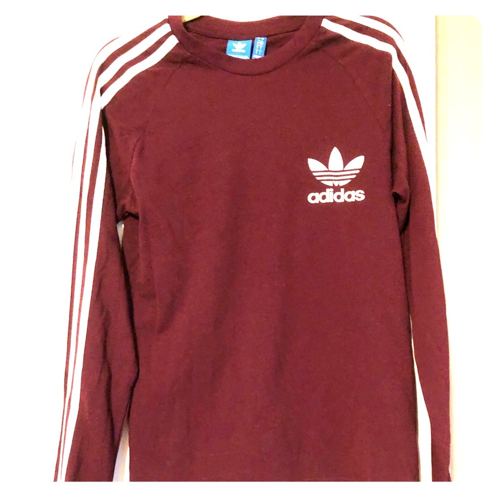 Adidas: pullover sweatshirt